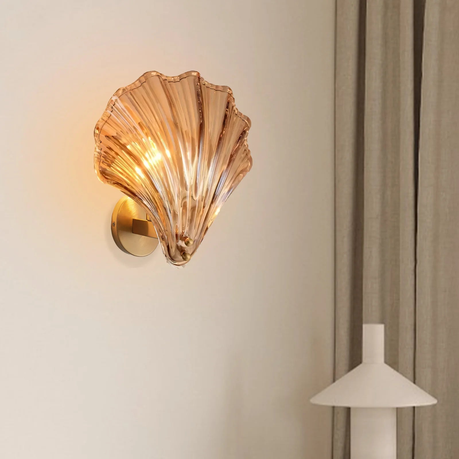 Lampada da parete in vetro e conchiglia di perla • Illuminazione Italia Lampada da parete in vetro e conchiglia di perla • Illuminazione Italia
