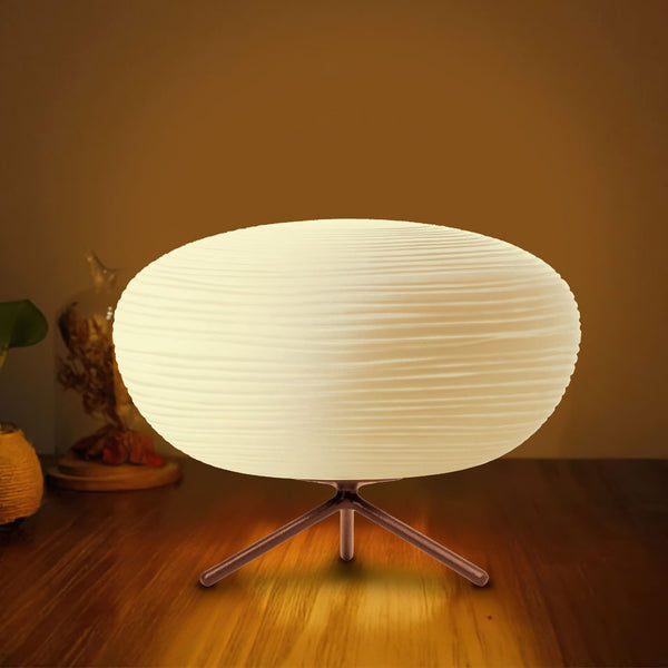 Lampada da tavolo moderna Leary in vetro soffiato