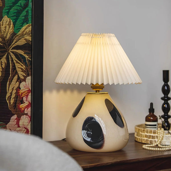 Bailyn Vintage Plissierte Kohl Tischlampe