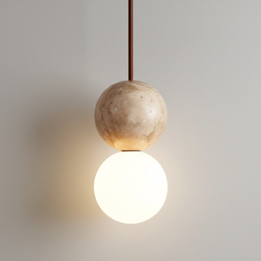 Lampada a sospensione a globo Fiora in travertino naturale