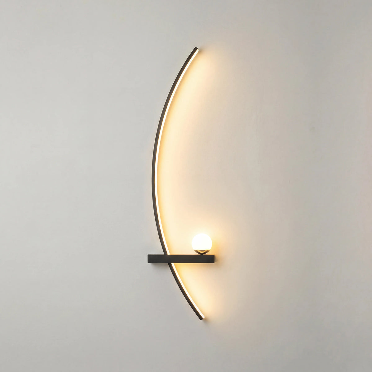 Applique murale LED linéaire en arc minimaliste Forseti