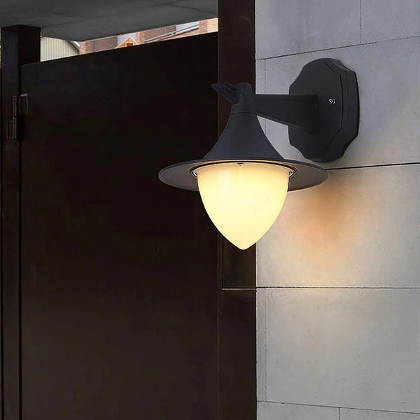 Jelena Retro Minimalistische Metall-Wandlampe