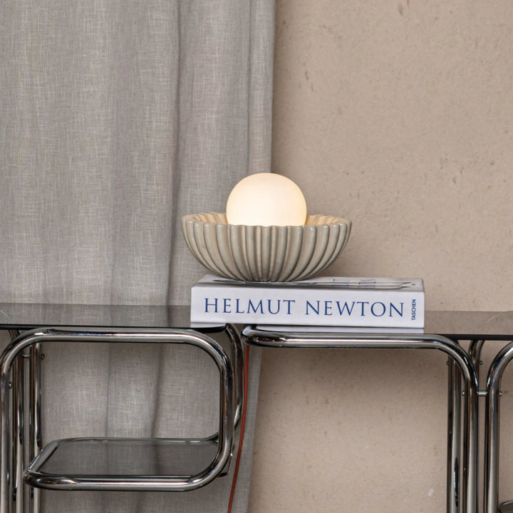 Lior  Wabi-Sabi  Beige Ceramic Table Lamp  (4).webp__PID:b3c62380-6017-4162-9635-a21dc1544124