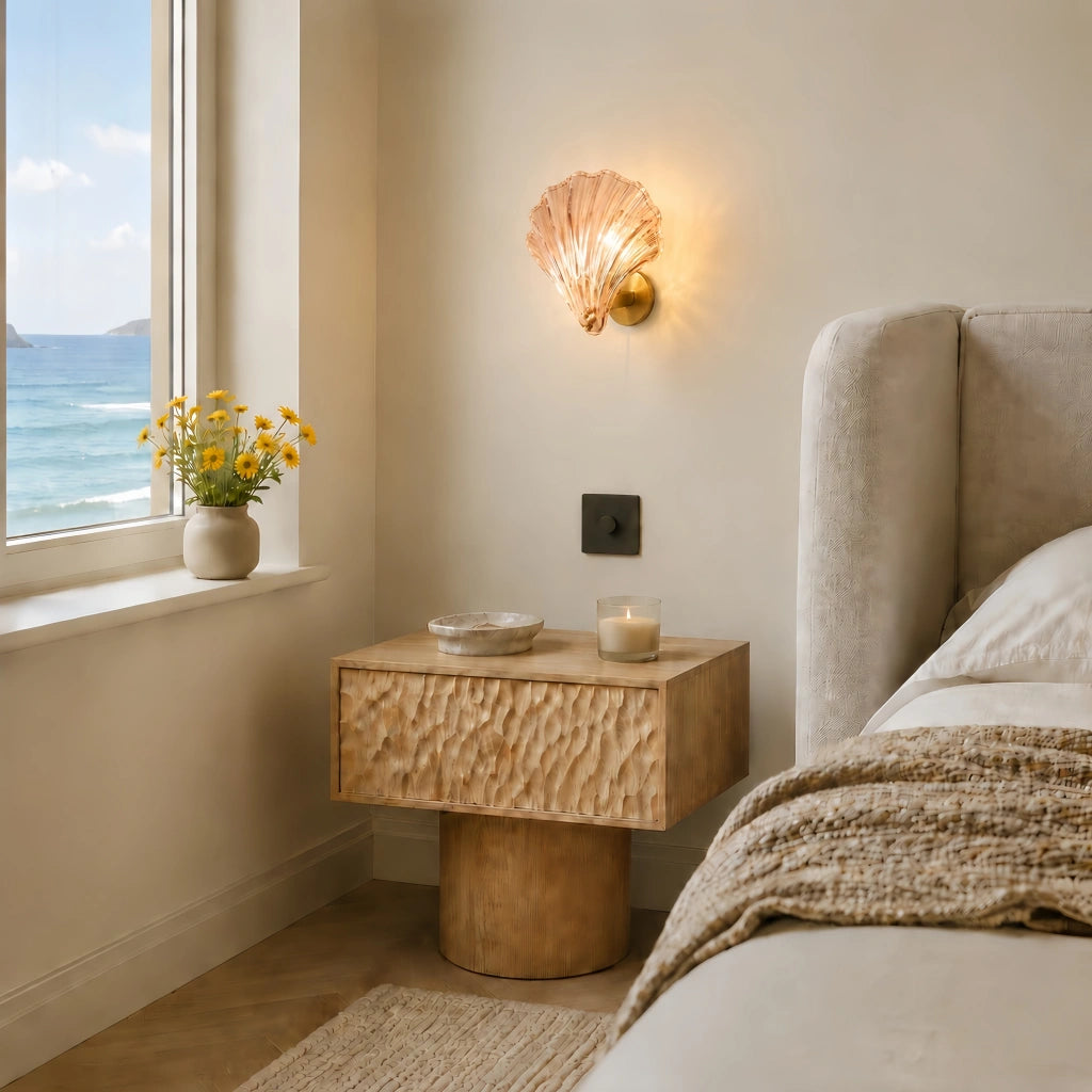 Luis shell wall light
