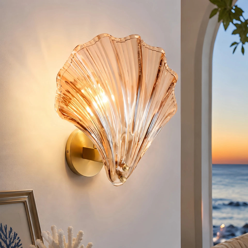Luis shell wall light