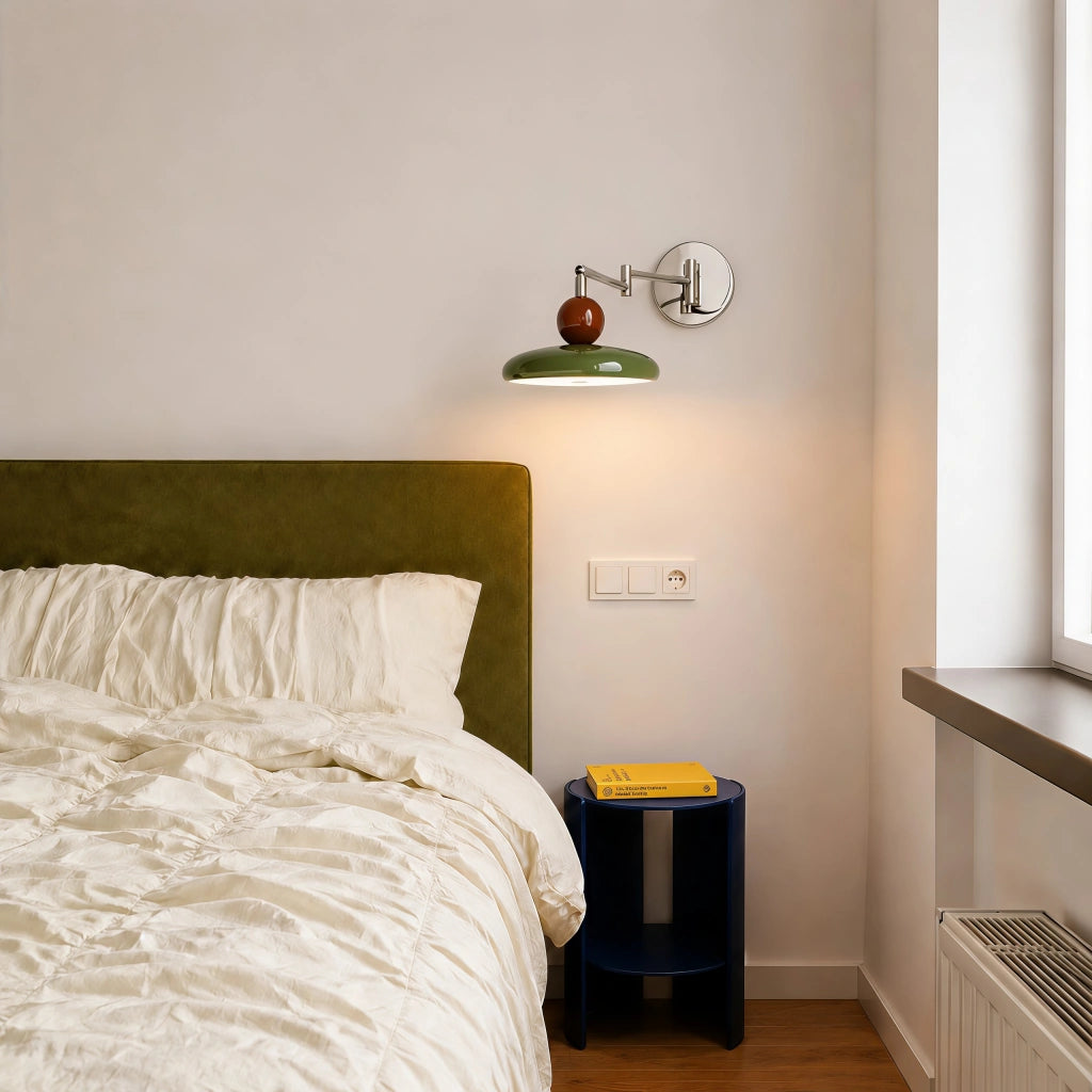 Lampada da parete con braccio oscillante regolabile Solara