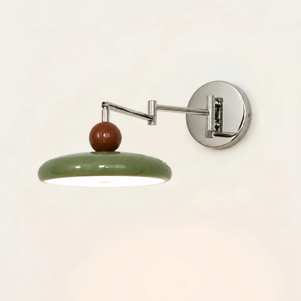 Lampada da parete con braccio oscillante regolabile Solara