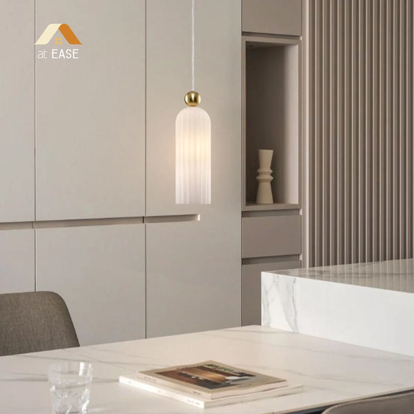 Vaeloria Mordern Vertical Glass Pendant Light