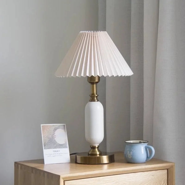 Lampada da tavolo Manion LED Cone Lamp